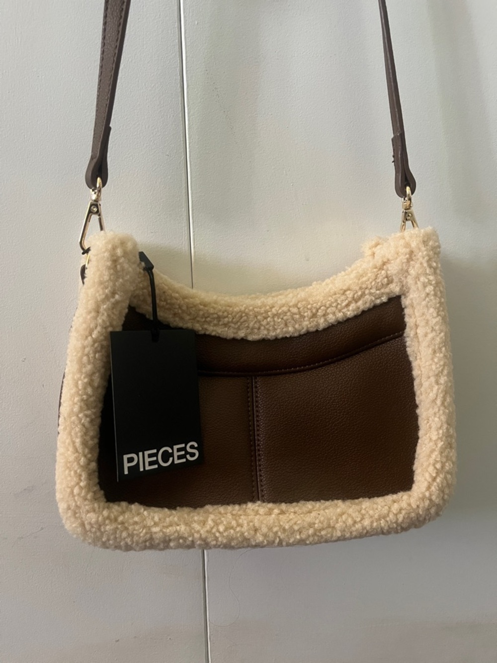 PIECES Brown Faux-Shearling Trim Shoulder Bag
